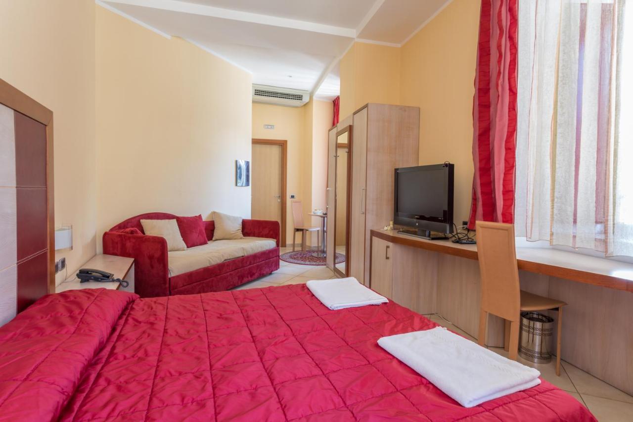Hotel Conte Ruggero Serra San Bruno Exteriér fotografie
