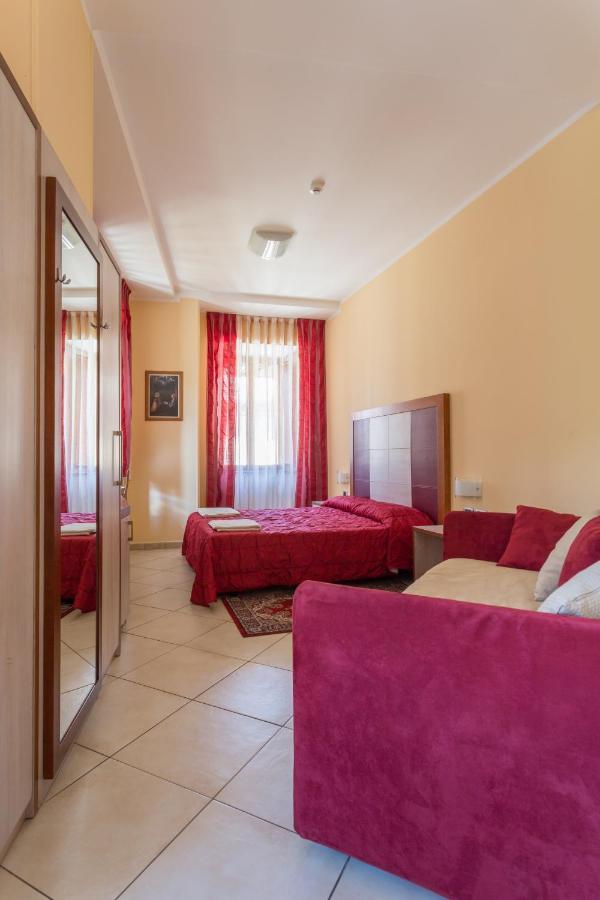 Hotel Conte Ruggero Serra San Bruno Exteriér fotografie