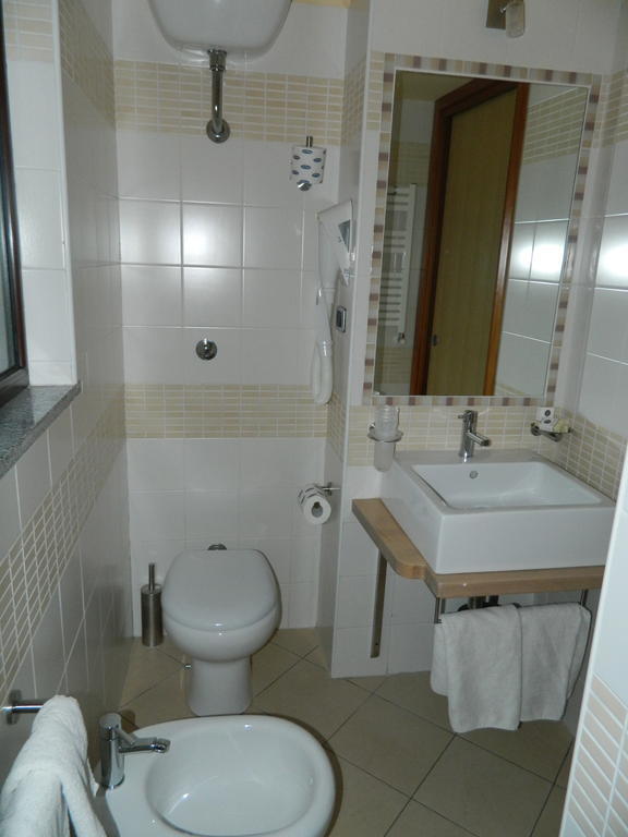 Hotel Conte Ruggero Serra San Bruno Pokoj fotografie