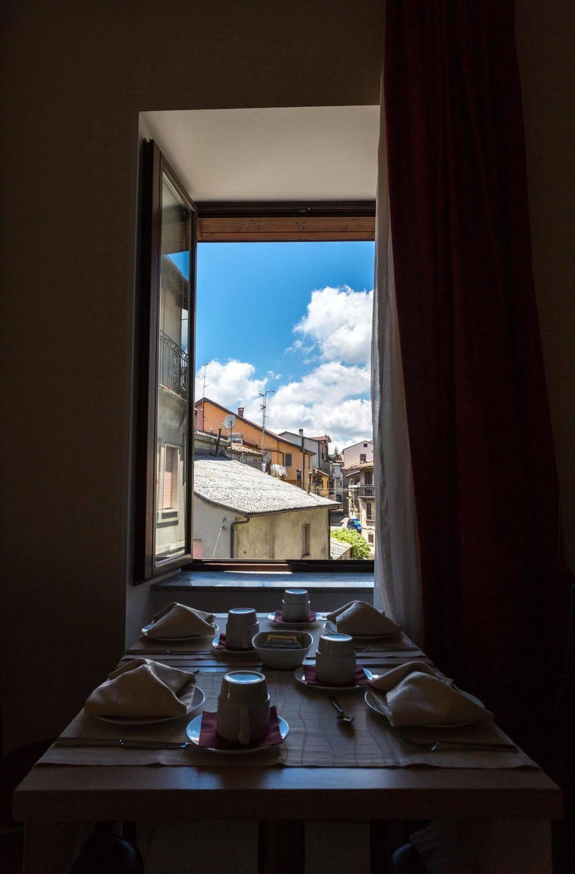 Hotel Conte Ruggero Serra San Bruno Exteriér fotografie